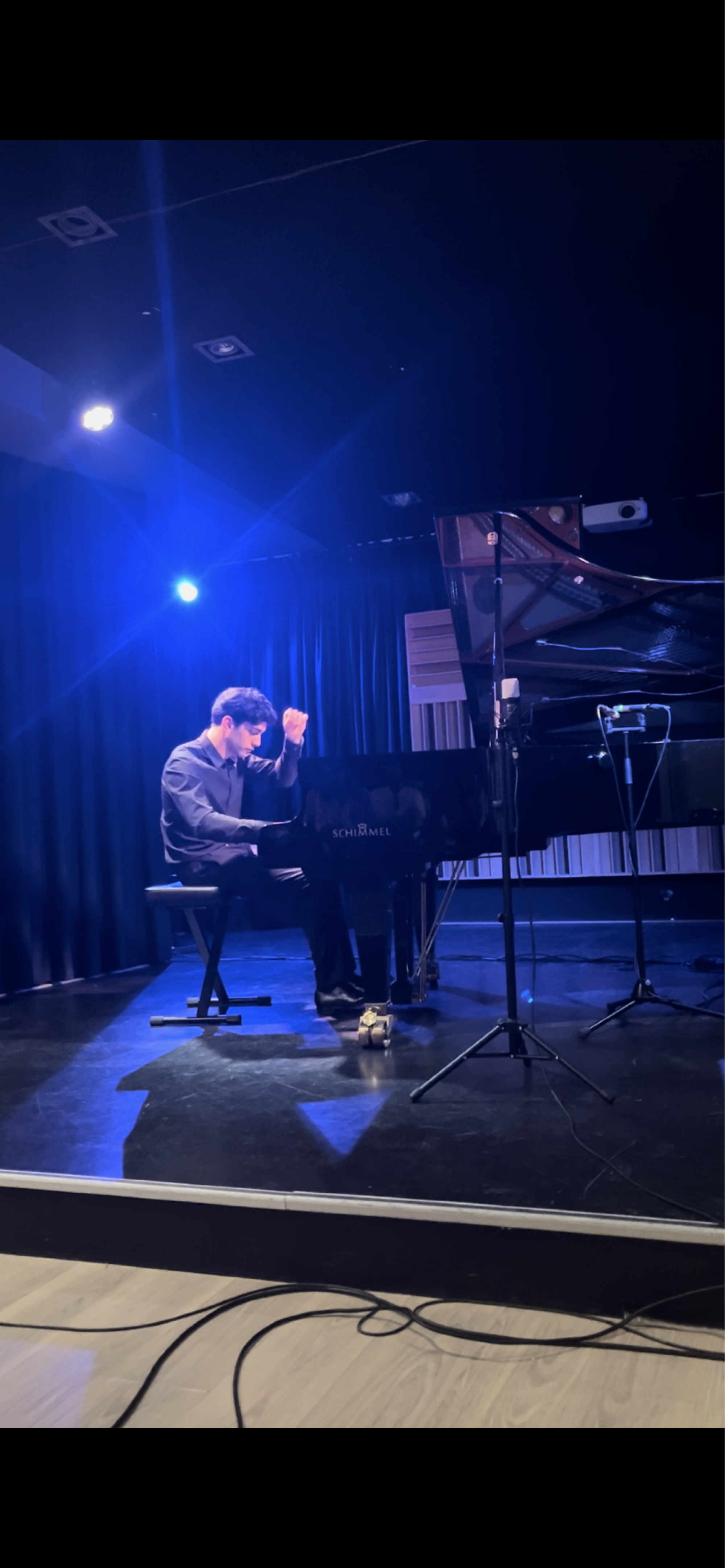 ARTURO DE LA MORENA AL PIANO 3