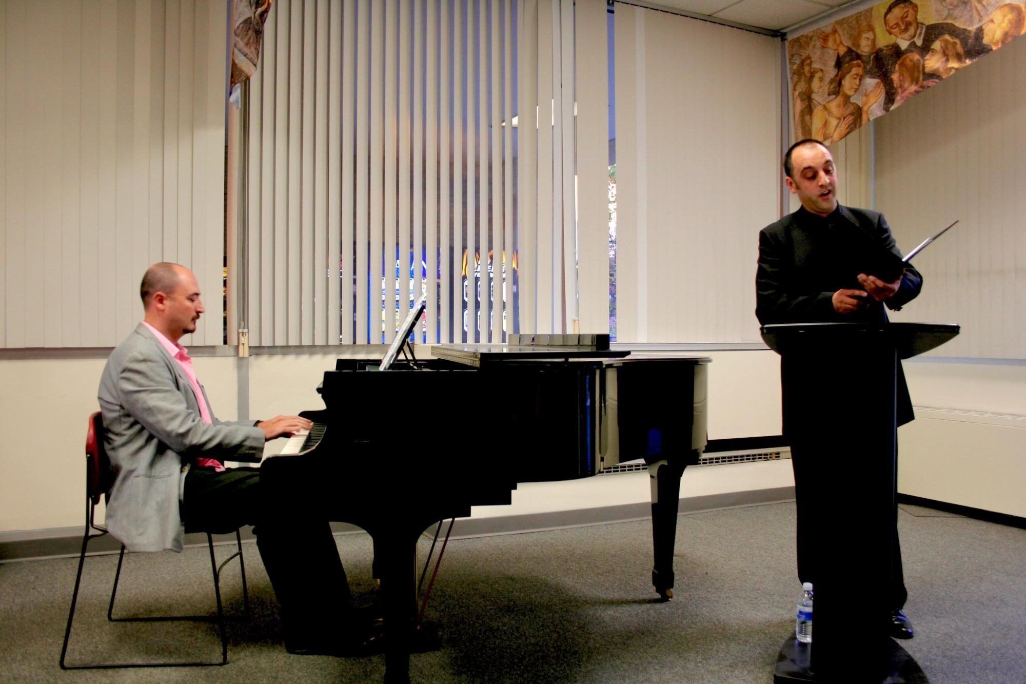 Luis Antonio Mu�oz Piano 6